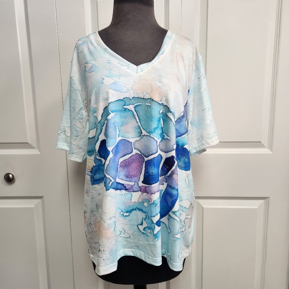 NWOT Women's XXL Blue Turtle Print Top